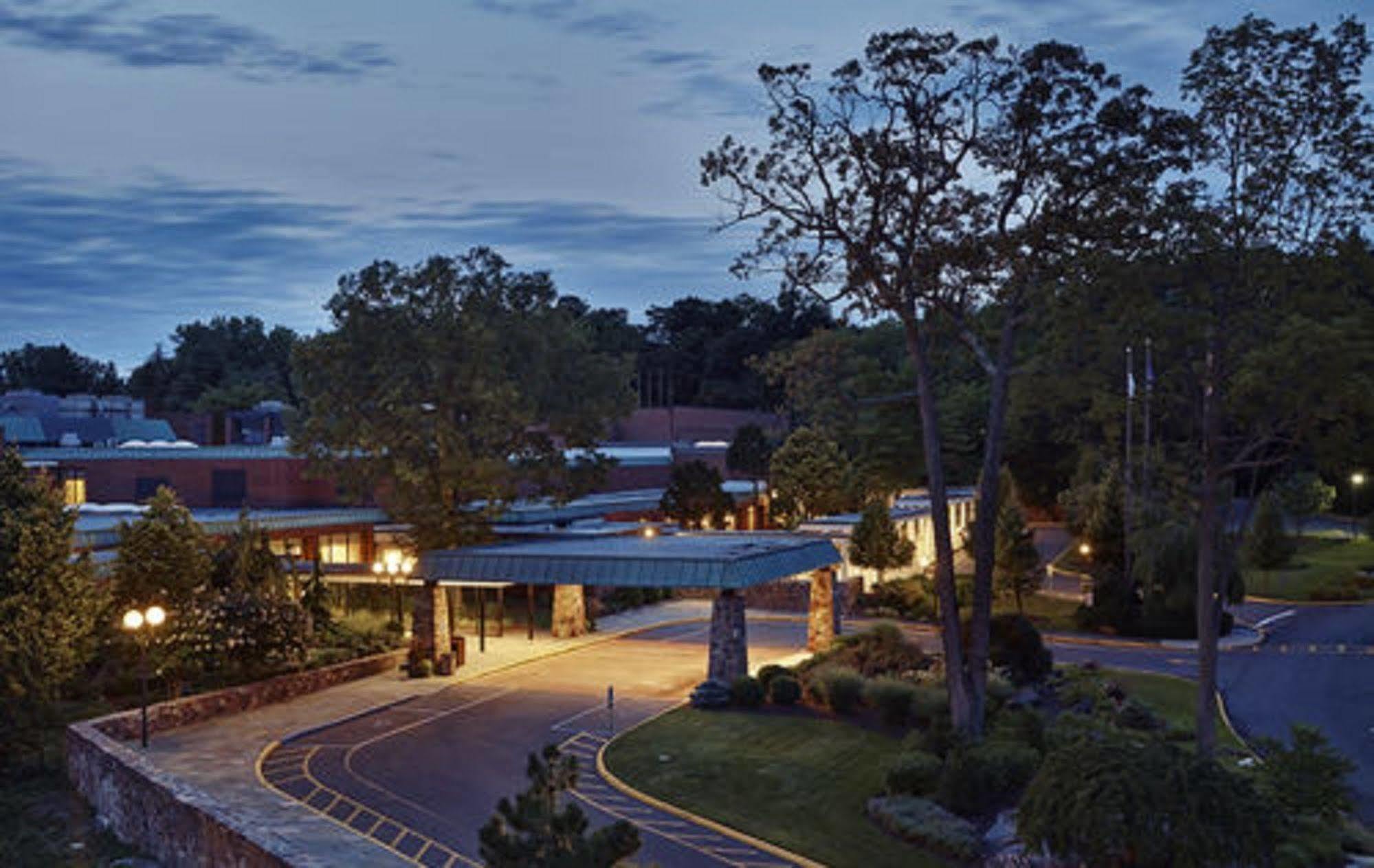 Hilton Westchester Rye Brook Exterior photo